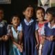बच्चों का स्क्रीन टाइम कम करें